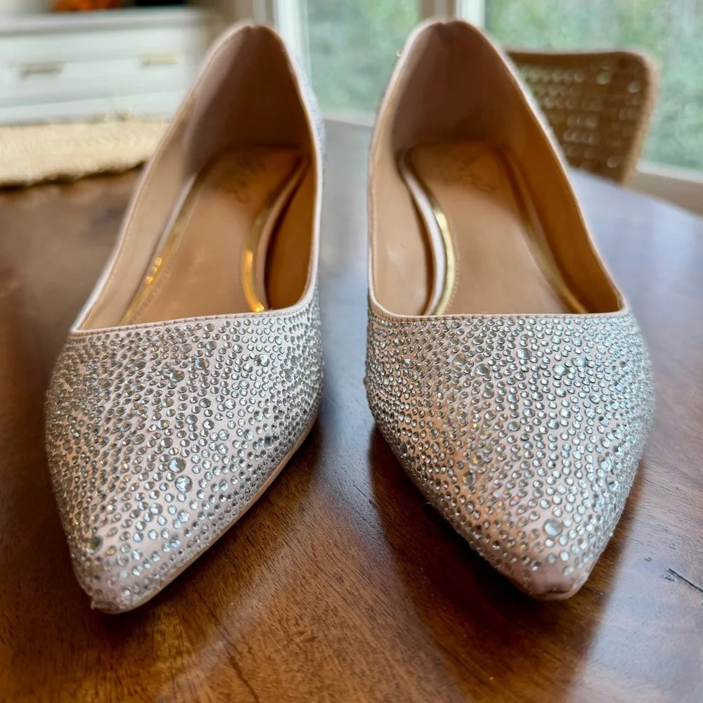 Badgley Mischka Frenchie Pointed Toe Kitten Heel - Picture 6 of 14